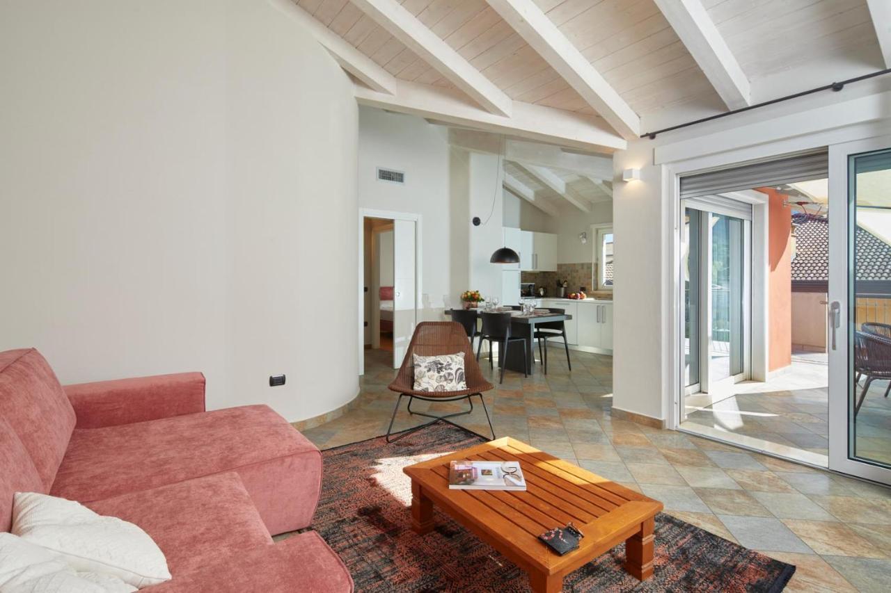 Apartamento Residenza Ai Ferrari Riva del Garda Exterior foto